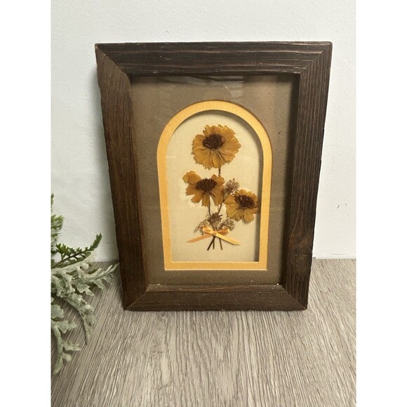 Vintage Pressed Dried Flowers Framed Artwork Yellow Brown - Picture 1 of 7